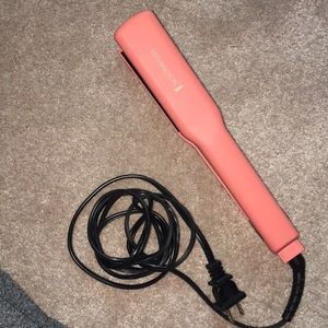 Pink Remington straightener